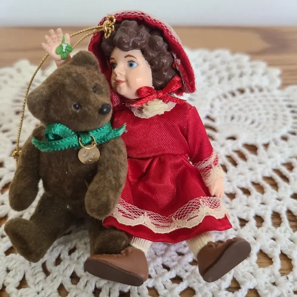 1993 Hallmark Keepsake Christmas Ornament Julianne and Teddy Special Edition VTG